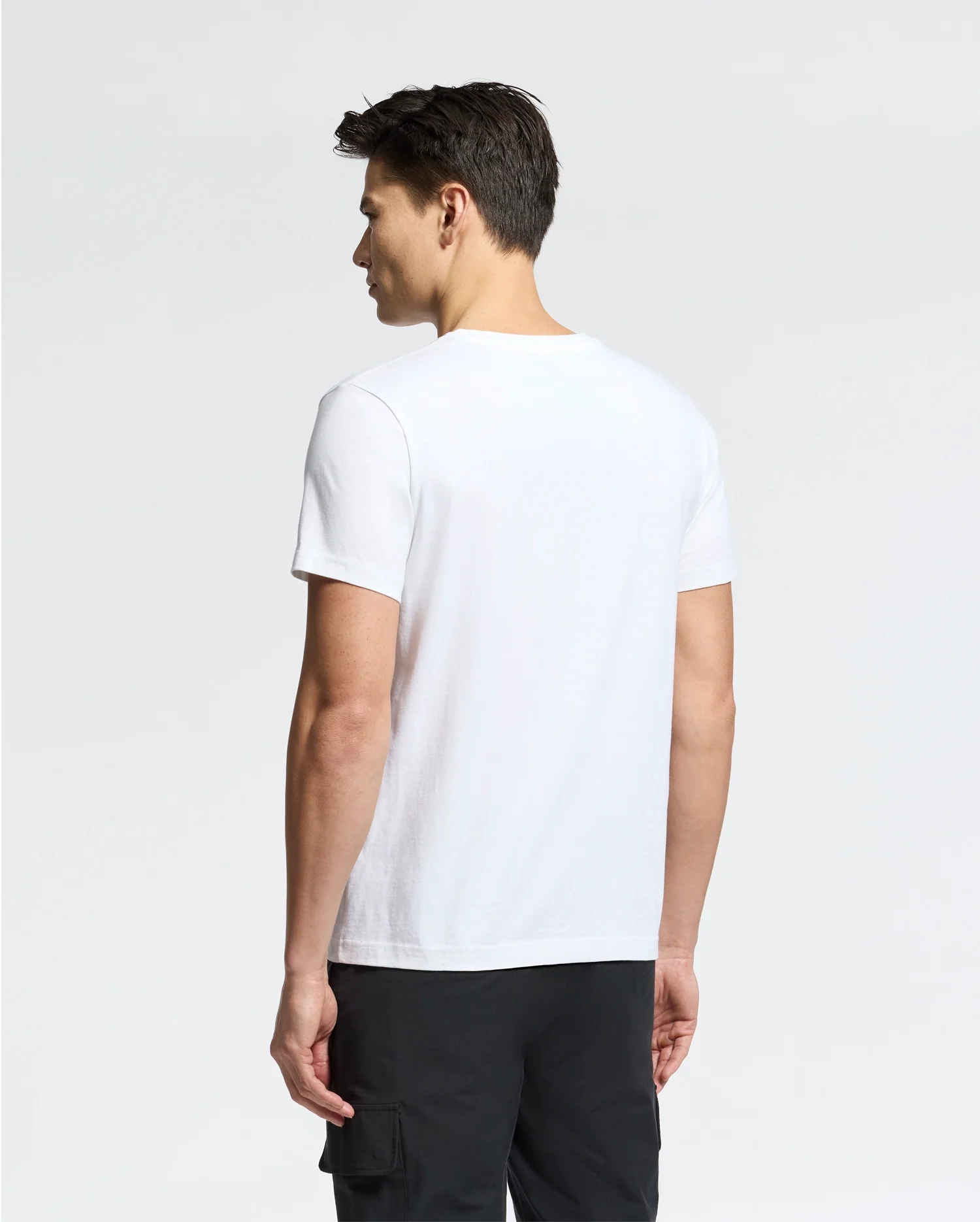 MENS CLASSIC V NECK TEE - B6U100ARPC - Image 6